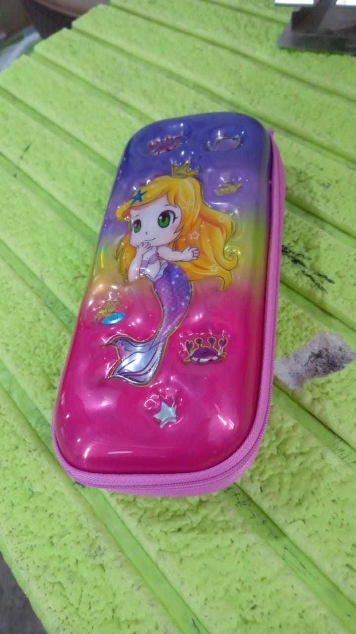 3D Cartoon Zipper Compass Box, Pencil Box (1 Pc) 3D Cartoon Zipper Compass Box, Pencil Box (1 Pc)